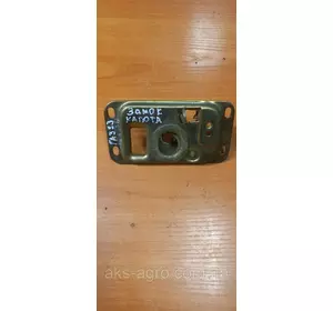 21-8406012-Б Замок капота ГАЗ-53, ГАЗ-3307 21-8406012-Б Замок капота ГАЗ-53, ГАЗ-3307