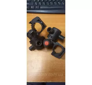 40642K7 Форсунка для обприскувача потрійна трубна діаметром ø32 Arag Італія 40642K7 Форсунка для обприскувача потрійна трубна діаметром ø32 Arag Італія