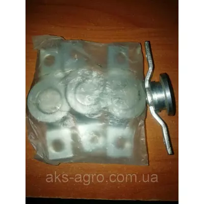 Ролик направляючий коси жатки з нижньою проводкою R1, JD 15768